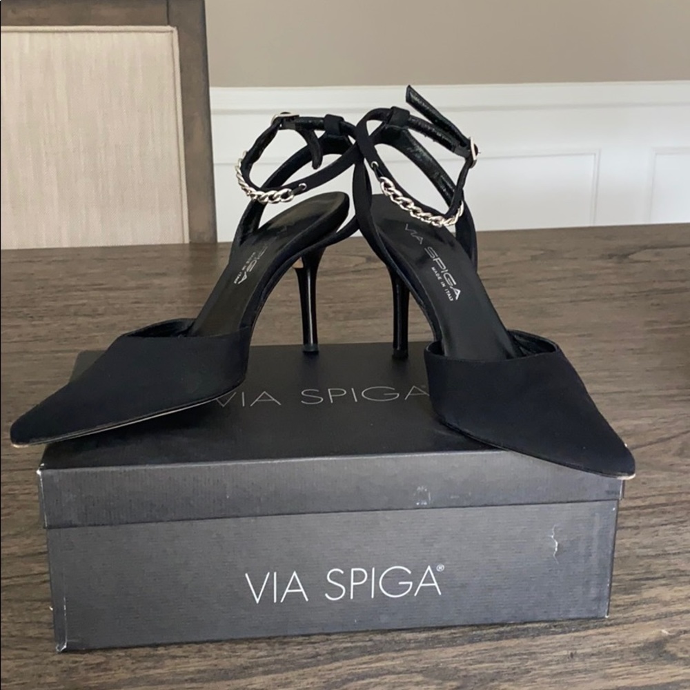 Via Spiga Netto Pump Black Fiamma